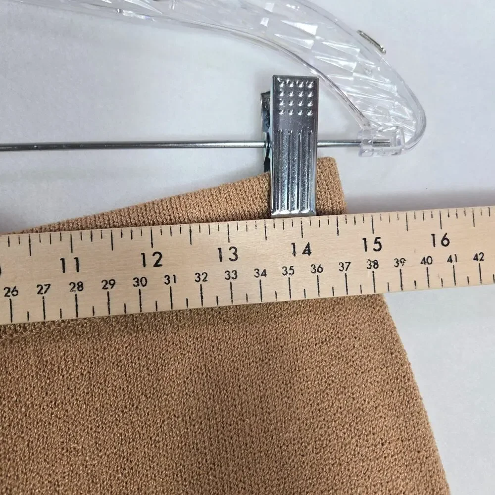 St. John Vintage Size 8 Beige Camel Straight Skirt Santana Knit Pull On #919 - Picture 4 of 5